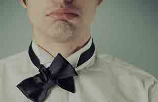 هل يجوز أن ترضع الزوجة زوجها