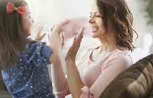 طفلتي عمرها 10 شهور وتعاني من الغازات والانتفاخ فما الحل؟