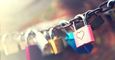 هل يتحول الحب إلى صداقة؟ وهل صداقة بعد الحب كذبة؟
