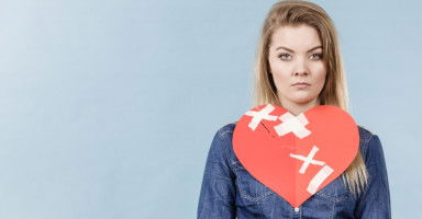نظرة المجتمع للمرأة المطلقة وكلام الناس عن المطلقة