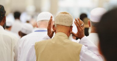 تفسير صلاة الجماعة في المنام وحلم الصلاة في المسجد