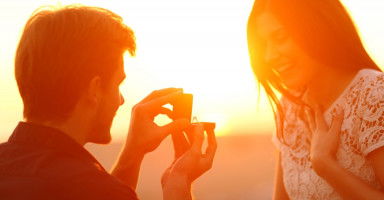 كيف تفاتح فتاة بالزواج وتقنعها بالارتباط؟