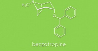 استعمال دواء بنزتروبين Benztropine والآثار الجانبية