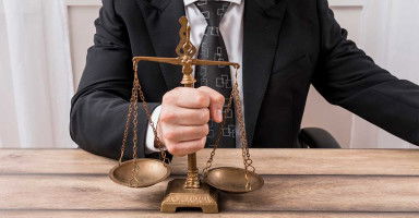 صفات شخصية المدافع ISFJ أو الحامي وعيوبها