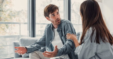 لماذا ينجذب الرجل لامرأة غير زوجته!