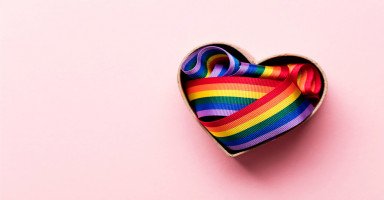 المثلية الجنسية والميول الجنسية المختلفة