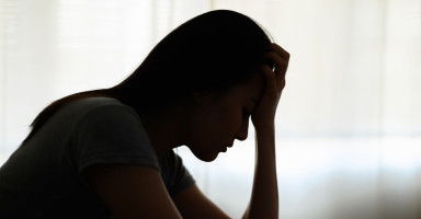 هل تندم الزوجة على الطلاق ومتى تشعر بقيمة زوجها؟