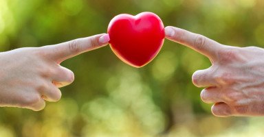 10 أسباب لنجاح العلاقات العاطفية أهم من الحب