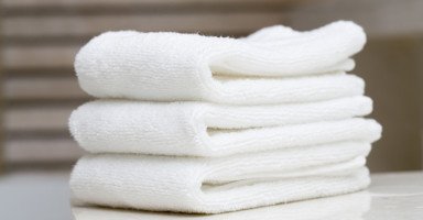 تفسير رؤية المنشفة في المنام وحلم شراء المنشفة