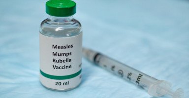 هل تطعيم MMR يسبب التوحد؟ أكذوبة خطر التطعيم والتوحد