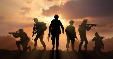 تفسير رؤية الجندي في المنام وحلم العساكر والجنود