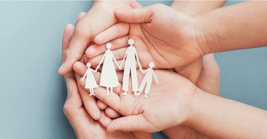 دور الأسرة في بناء المجتمع وتقوية الترابط الاجتماعي