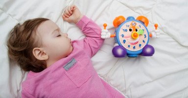 كيف أنظم وقتي مع طفلي الرضيع؟ نصائح تنظيم الوقت بوجود الرضيع