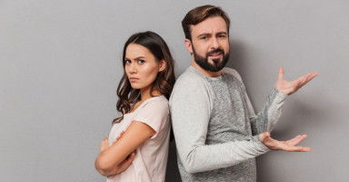 كيف أتعامل مع عدم التفاهم في فترة الخطوبة؟