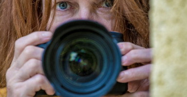 ما تفسير رؤية شخص يصورني في المنام للرجل وللمرأة؟