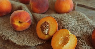 فوائد الدراق Peaches والعناصر الغذائية في الدراق