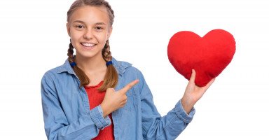 كيف أتعامل مع غراميات المراهق والحب في المراهقة؟
