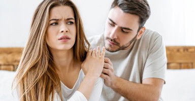 ما هي أسباب تهرب الزوجة من العلاقة الحميمية