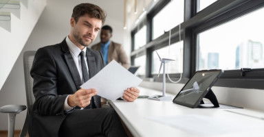 صفات شخصية القنصل وعيوبها للذكور والإناث
