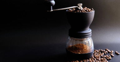 ما تفسير رؤية مطحنة البن والقهوة في المنام؟
