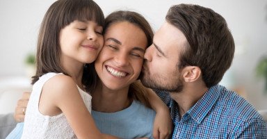 صفات الزوج الصالح والأب المثالي لأطفالك