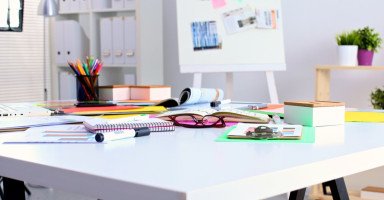 كيفية تنظيم وترتيب المكتب في العمل