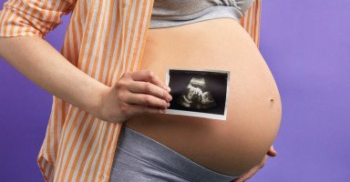 أسباب تشوهات الجنين وطرق والوقاية من تشوه الأجنة