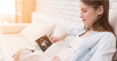 مزاج الحامل في الشهور الأولى من الحمل