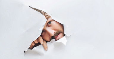 هل تحب المرأة الرجل الذي يغار وهل الغيرة دليل للحب!