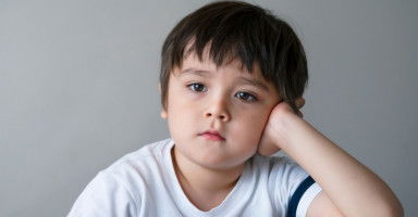 كيفية علاج آثار الضرب النفسية عند الأطفال