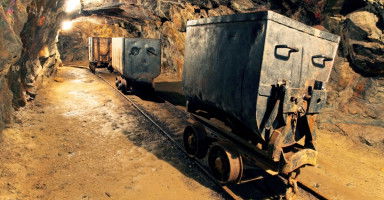 ما هو تفسير رؤية منجم الذهب في المنام والعمل فيه؟