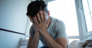 هل يخاف الرجل النرجسي من الطلاق أو ويتأثر بالفراق؟