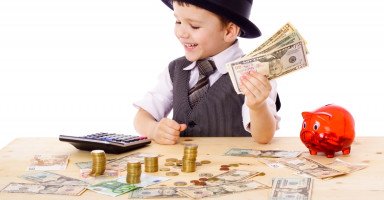 كيف تعلم أطفالك الإدارة الماليّة؟