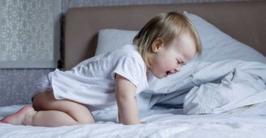 أسباب رائحة الغازات الكريهة عند الرضع وكيفية علاجها