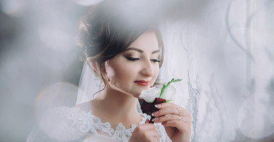 تفسير حلم المرأة البيضاء والزواج من بنت بيضاء في المنام