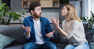 كيف أتصرف إذا اكتشفت أن زوجي خانني منذ زمن؟