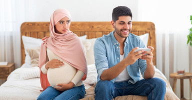 لماذا يخون الزوج زوجته الحامل وكيف يجب أن تتصرف؟