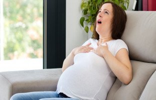 أسباب وعلاج ضيق التنفس عند الحامل