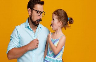دور الأب في تربية ابنته