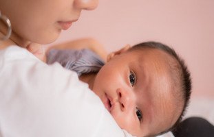 تأثير الرضاعة الطبيعية على الثدي واختلاف حجم الثدي