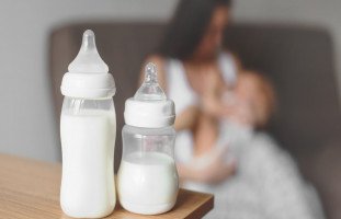 جدول تغذية الطفل الرضيع من الشهر الأول والرضاعة