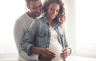 الجنس الآمن أثناء الحمل والأوضاع المناسبة للحامل