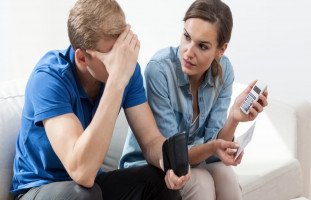 الطلاق من الزوج الفقير وتأثير الفقر على الزوجين