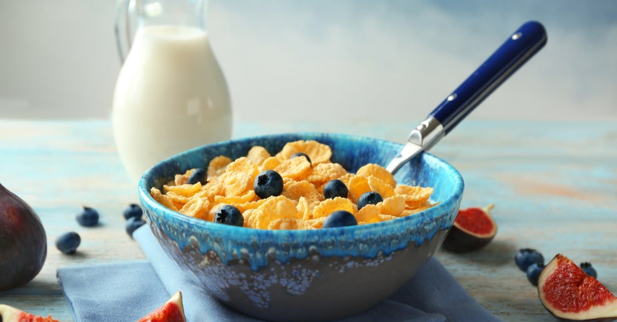 أضرار الكورن فليكس رقائق الذرة وفوائد حبوب الفطور