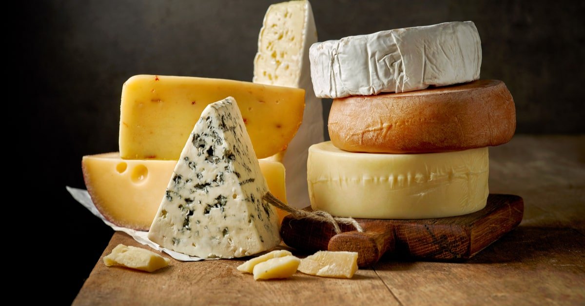 פרשנות לראות גבינה בחלום ולחלום על אכילת גבינה בפירוט