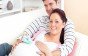 الولادة الطبيعية في المنزل بمساعدة الزوج