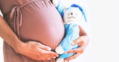 ما تفسير رؤية الولادة للفتاة العزباء في المنام