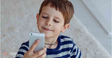 ابني لا يجلس هادئ إلا إذا أخذ هاتفي، فما الحل؟