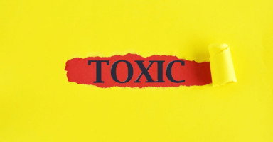 اختبار العائلة السامة: هل تعيش مع عائلة توكسيك؟
