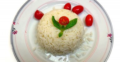 طريقة عمل الأرز المسلوق بماء فقط